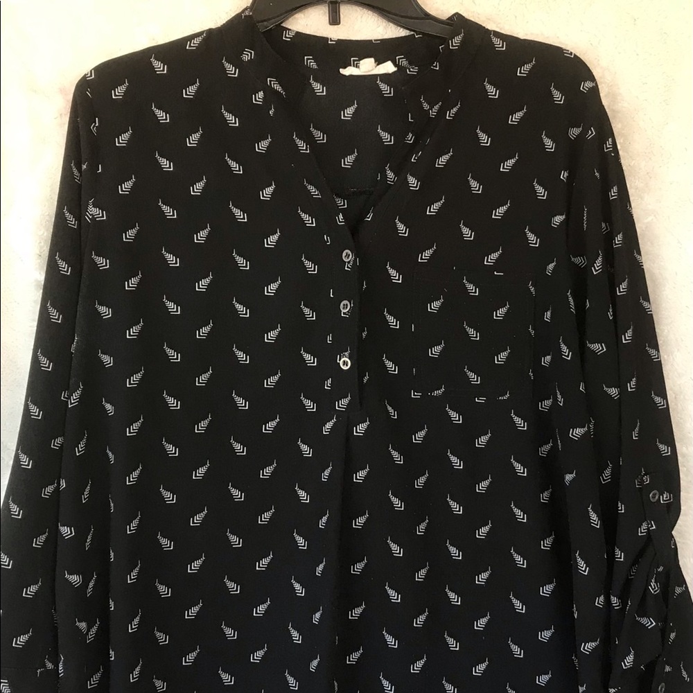 Kaii blouse, 3/4 plus adjustable sleeve, good condition